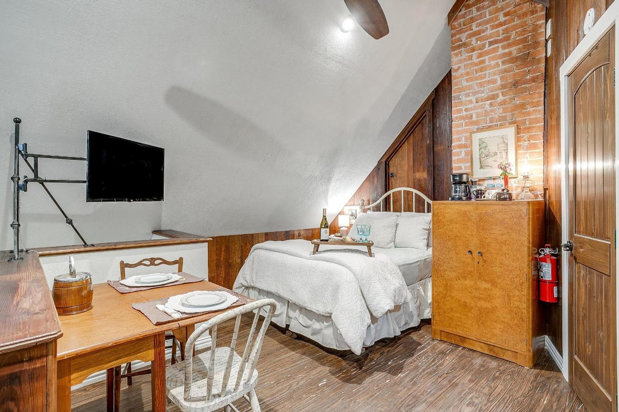 The Gallery House Boutique Hotel Стівенвілл Екстер'єр фото
